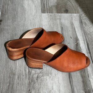 Cano Brown Leather Mules, Wooden Block Heel, Size 39 / 8.5